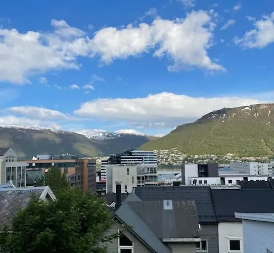 Great 2 Bedroom Apartment In Tromso Centrum!