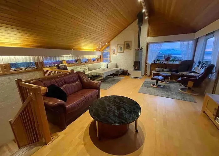 Top Floor Apartment With Amazing View And Location