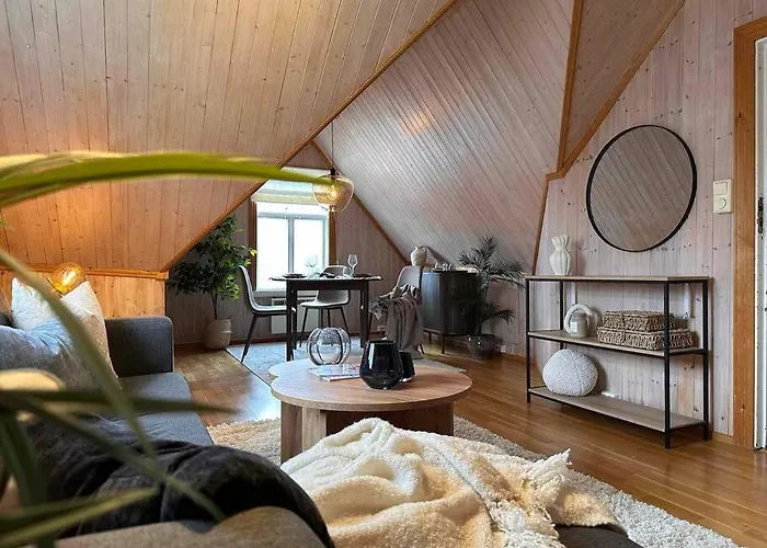 Cozy Central Loft Apartment With Amazing View