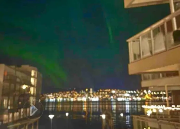 Modern Sunny Apartment In Tromso With Parking