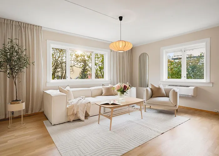 Historical Villa & Green Sanctuary In City Center