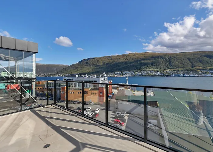 Penthouse With Spectacular Views And Two Balconies