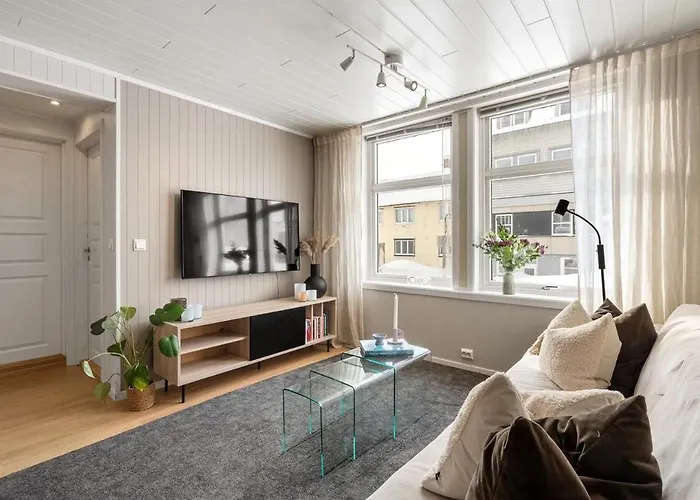 Modern 2 Bedroom Apartment In The Heart Of Tromso