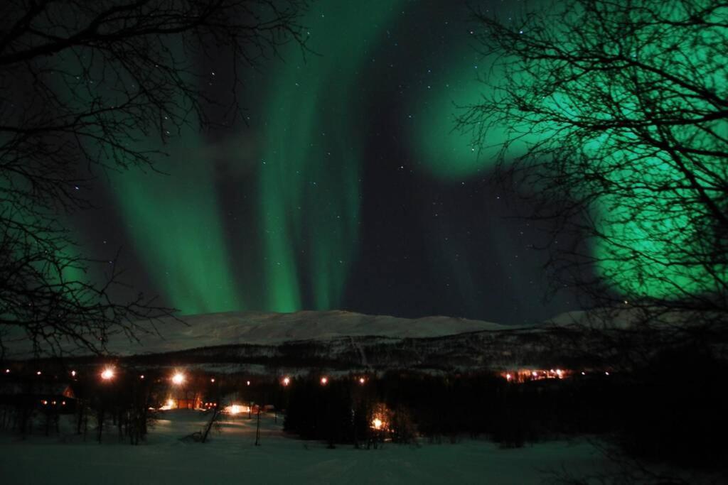 Holiday home 100 Years Old Norwegian Log House In Tromso