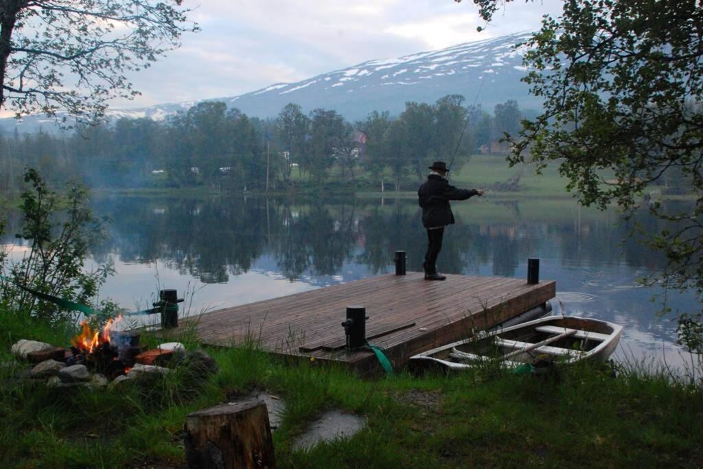 100 Years Old Norwegian Log House In Holiday home *