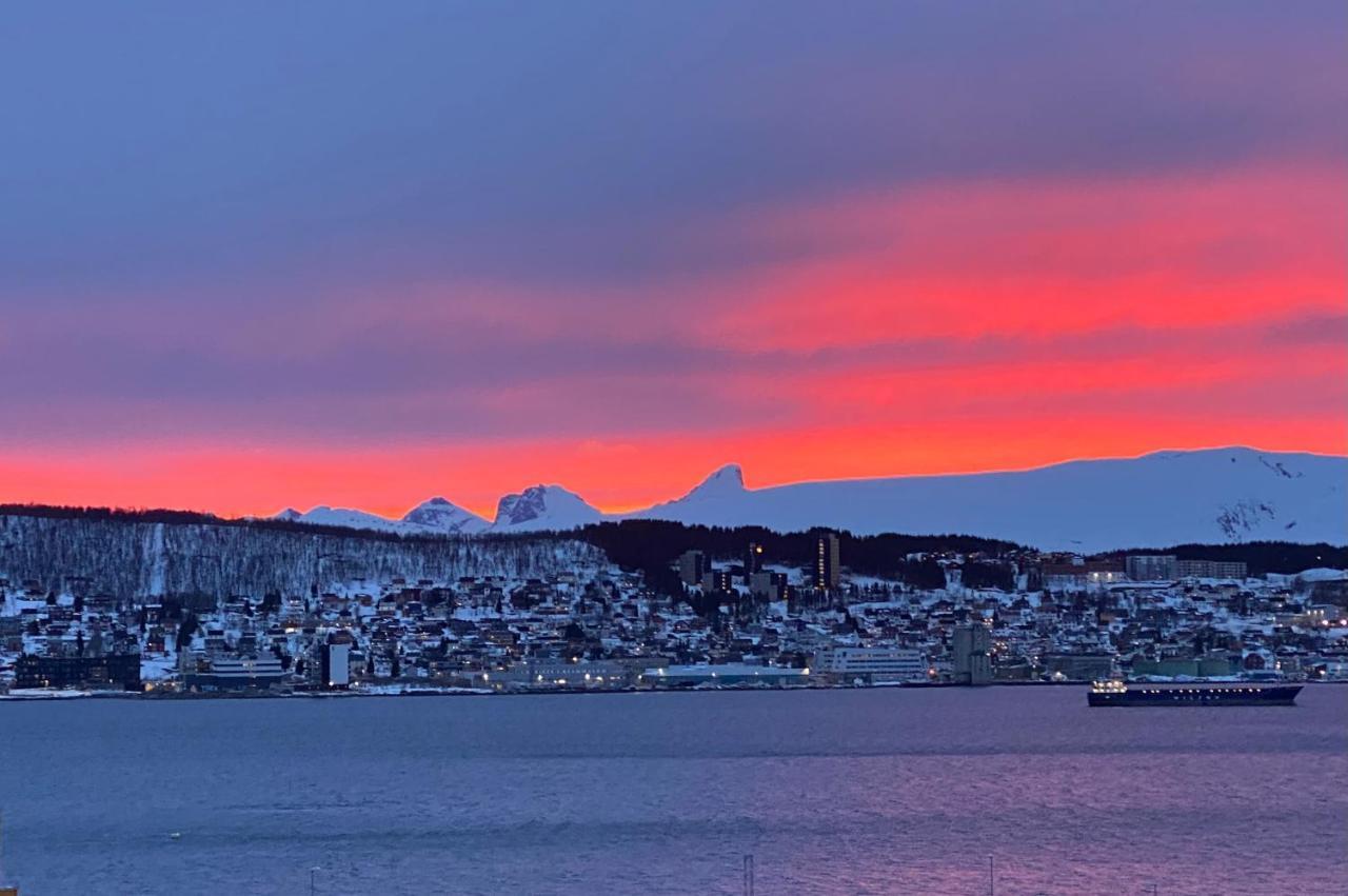 Apartment Polar Arctic View - Free Parking! *
