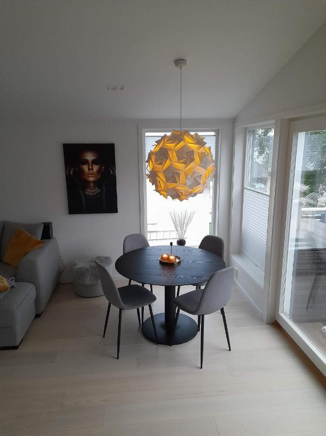Great In A Large Modern Homestay
