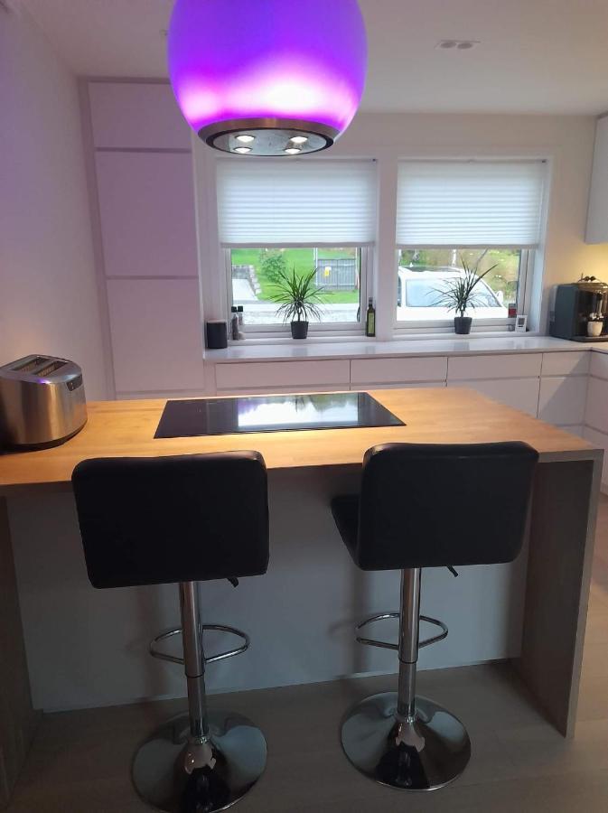 Great In A Large Modern Homestay Tromso