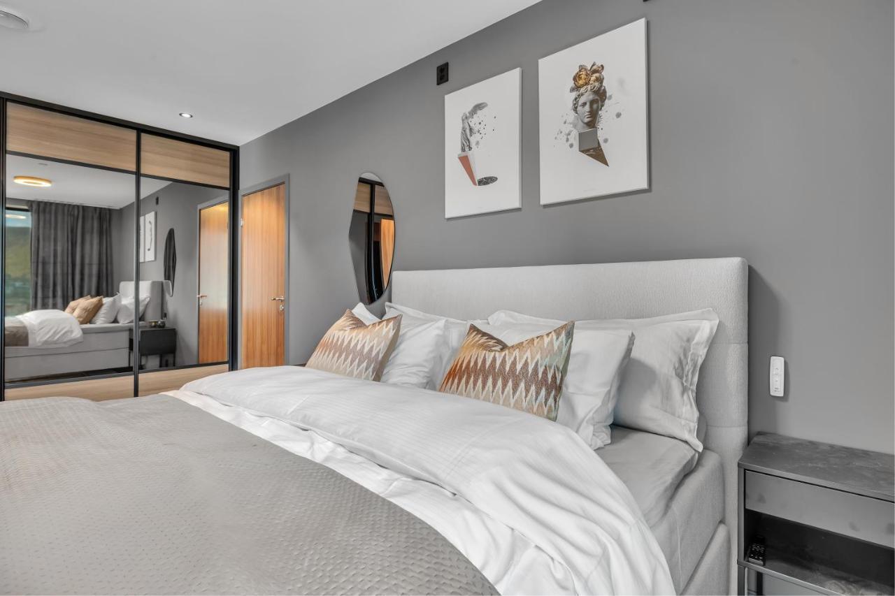 Penthouse In Downtown New Apartment *