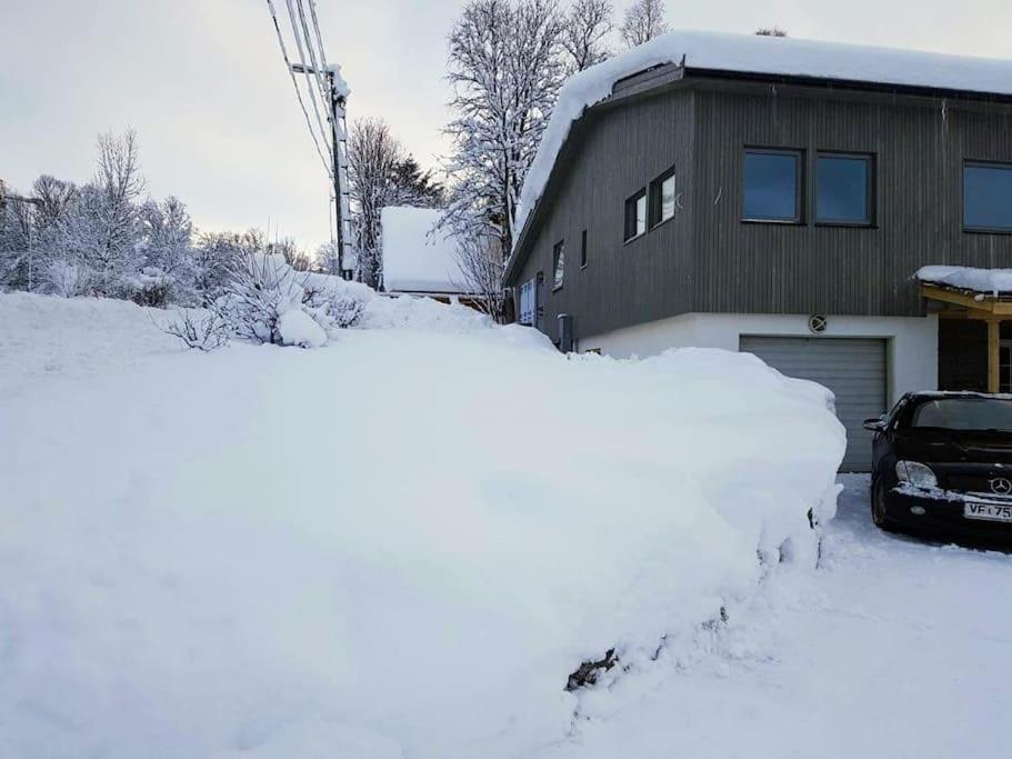 Apartment Modern Easy-living In Neighborhood Tromsø