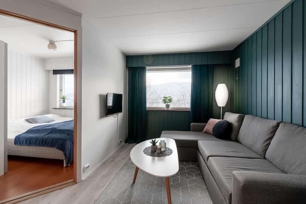 Modern In The Center Of The Island Tromsø