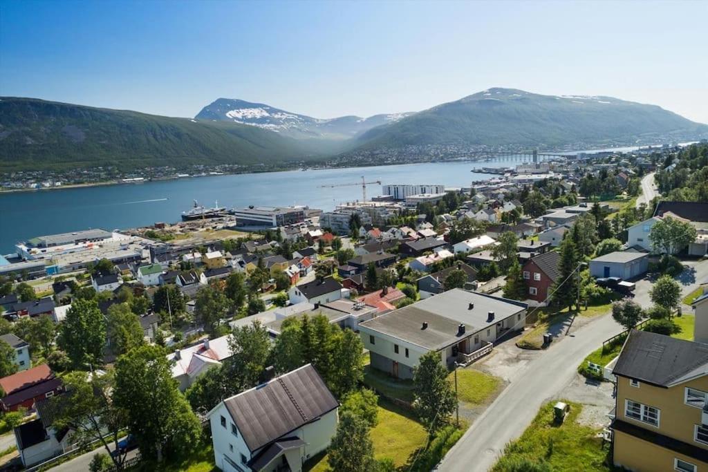 Apartment Stunning Views & Location In *