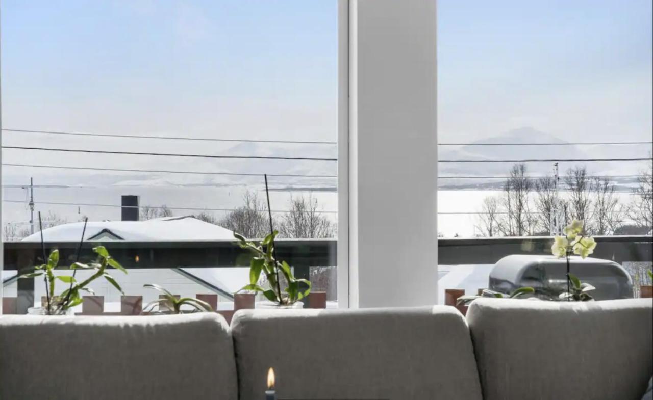 Fully Equipped With Parking For Families, Groups Or Business - 6 People Tromsø