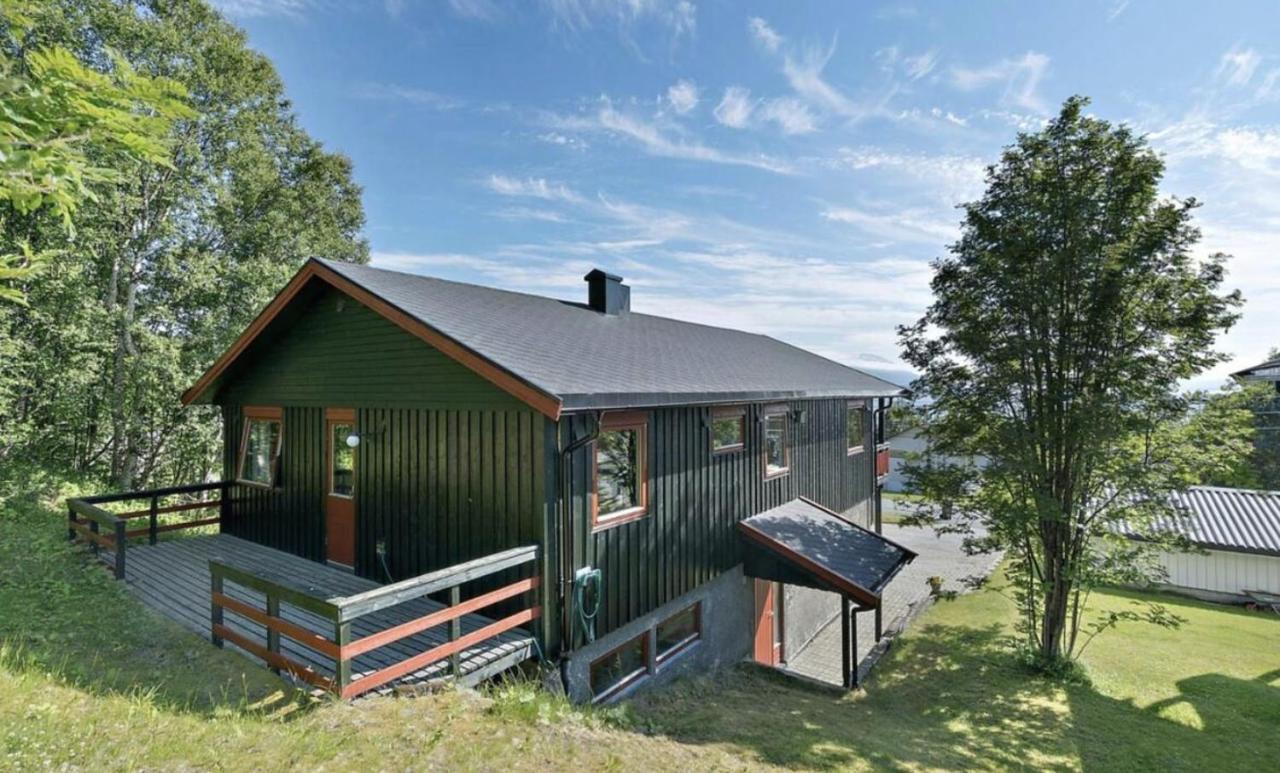 Ferienhaus Fully Equipped With Parking For Families, Groups Or Business - 6 People Tromsø