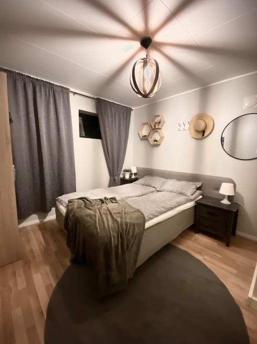 Fully Equipped With Parking For Families, Groups Or Business - 6 People Ferienhaus *