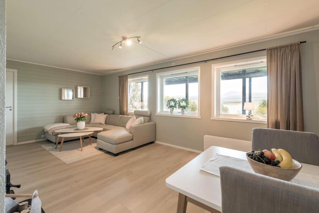 Appartement Spacious Modern Apartment, Close To Nature