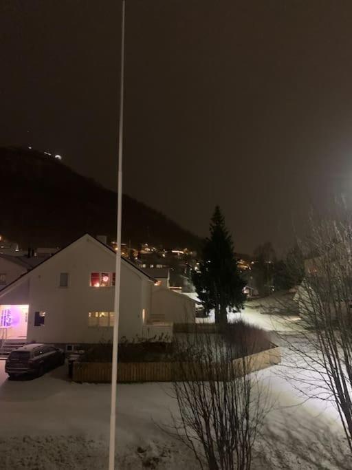 Fin Leilighet I Tromsdalen. Leilighet Tromsø