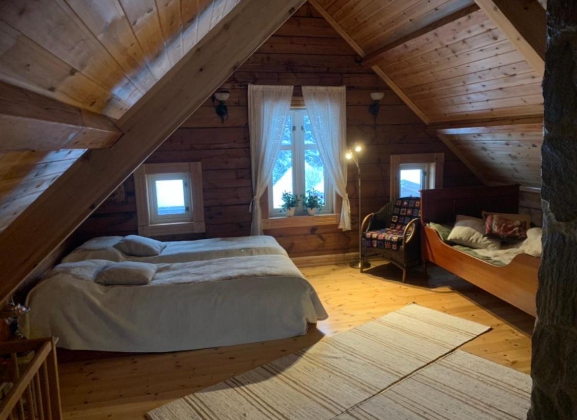 Holiday home 100 Years Old Norwegian Log House In Tromso
