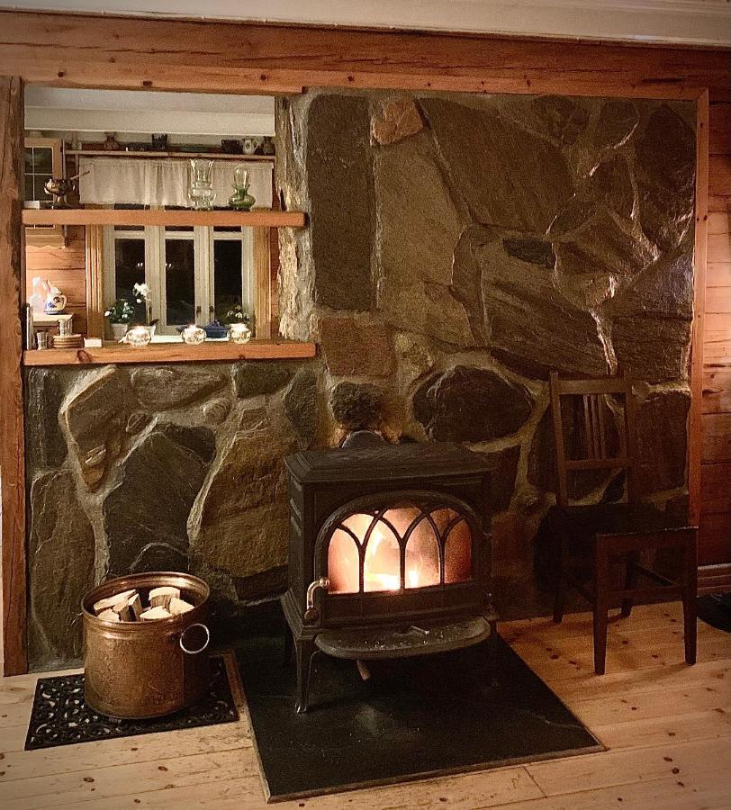100 Years Old Norwegian Log House In Holiday home Tromso