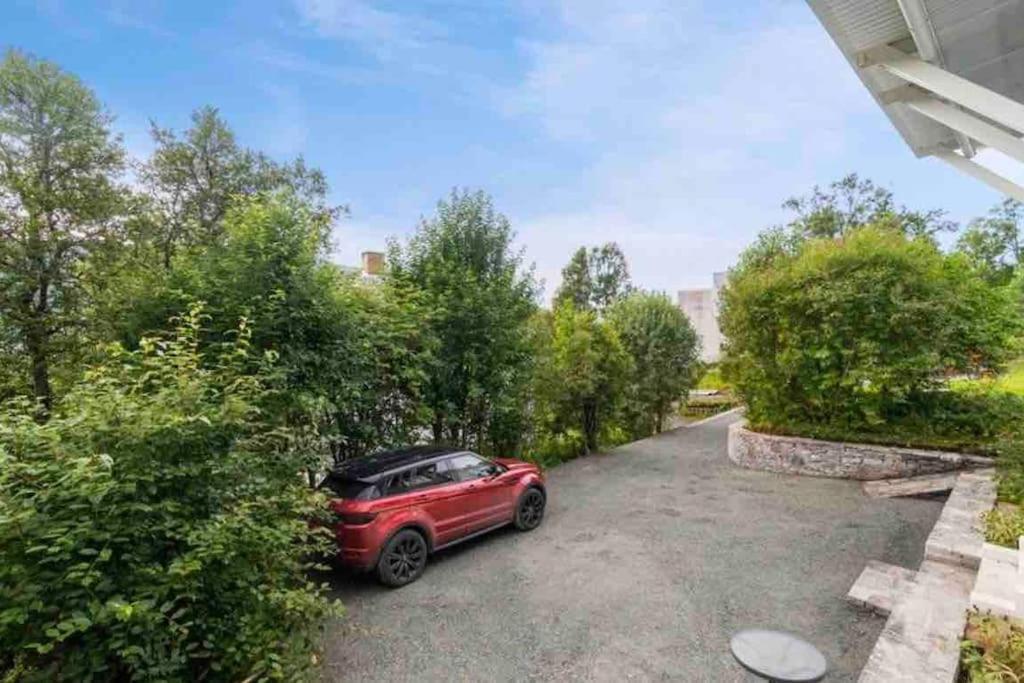 In With Parking Place *
