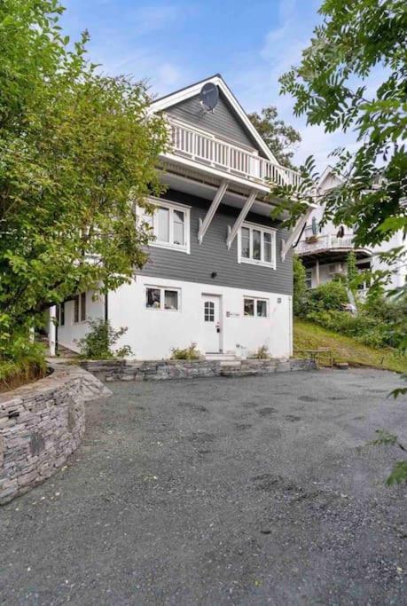 Apartment In With Parking Place *