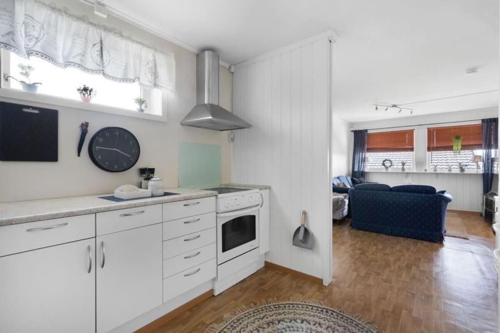 Apartment Apartment, 4km Fra Tromsosentrum. Flyplass 1.71km. *