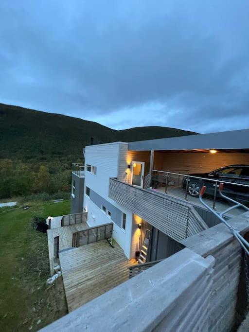 House In The Nature, *