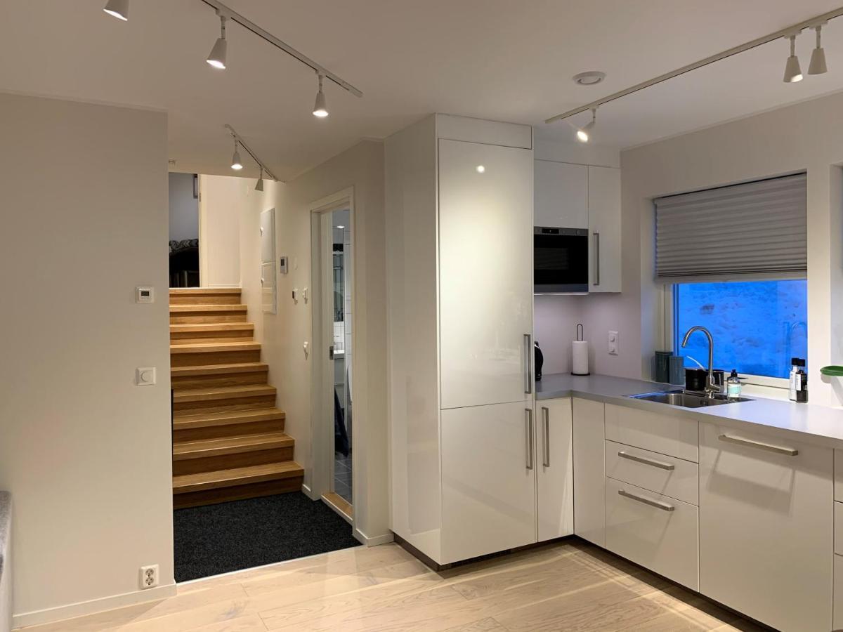 Modern In Centre *