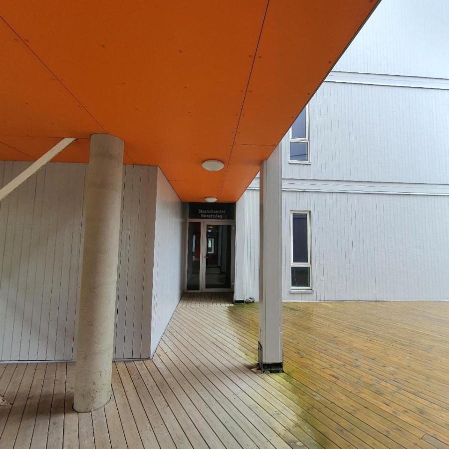 Northern Dreams With Free Parking Apartment