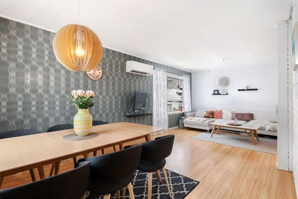 Holiday home Cozy 130sqm House Right Above The Center. *