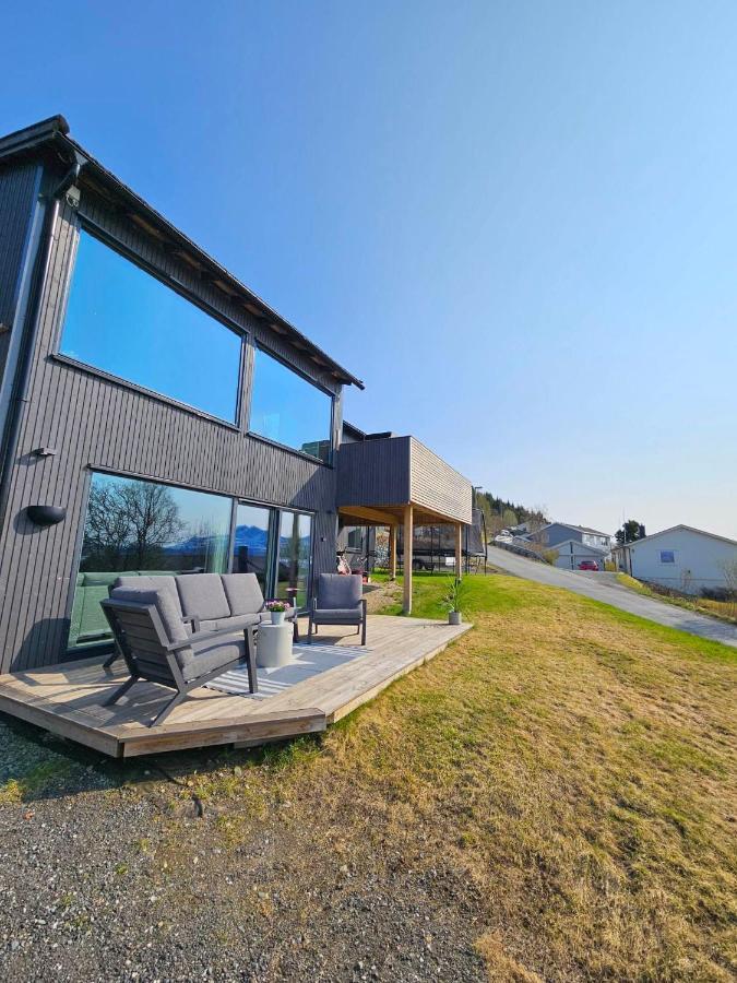 Casa Borealis A Specious New With A Spectacular View Apartment