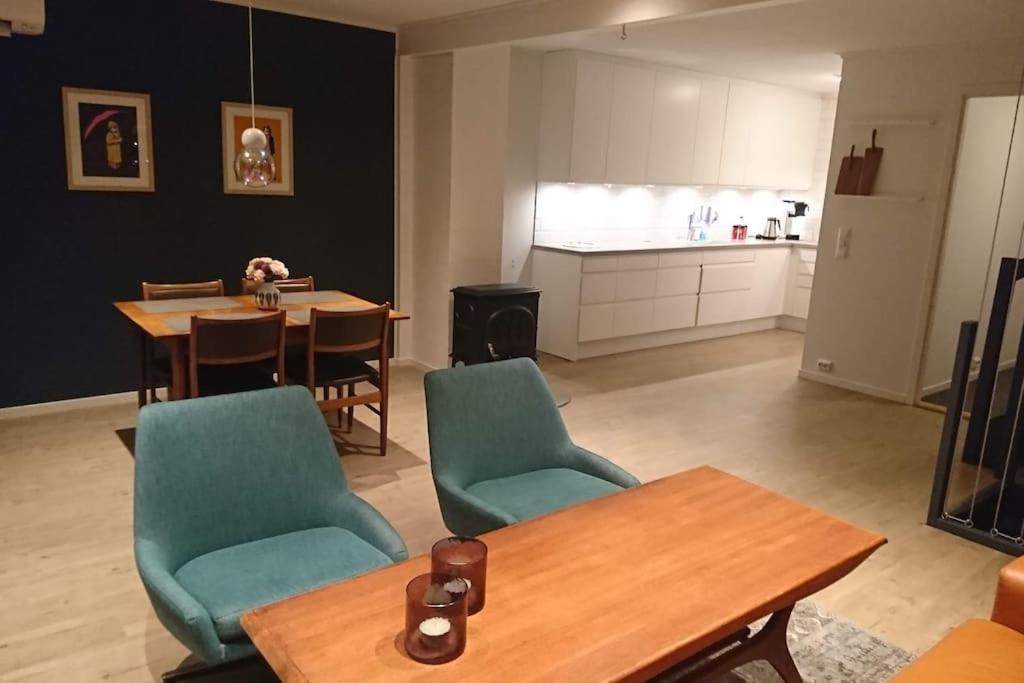 With 3 Bedrooms And View Close To Centre Tromso