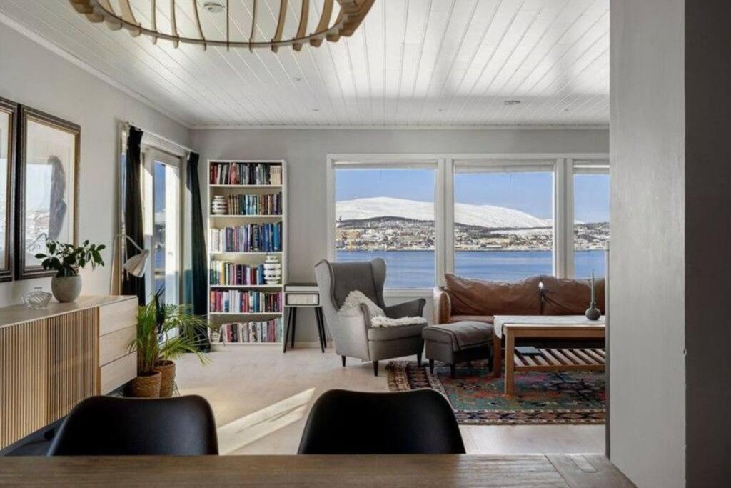 Cozy Home. Fantastic View And Parking Apartment Tromso