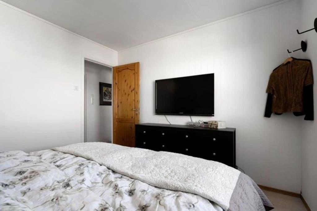 Cozy Home. Fantastic View And Parking Apartment