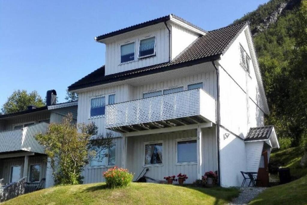 Ferienhaus Large House With Spectacular View Tromsø