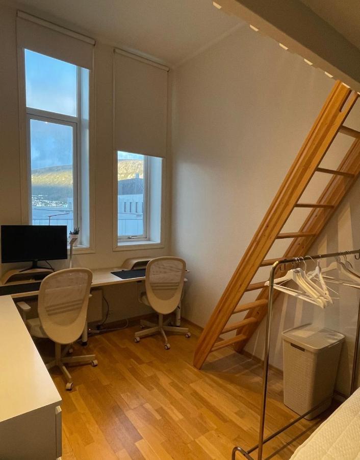 Big Close To Centre With Parking Appartement Tromsø