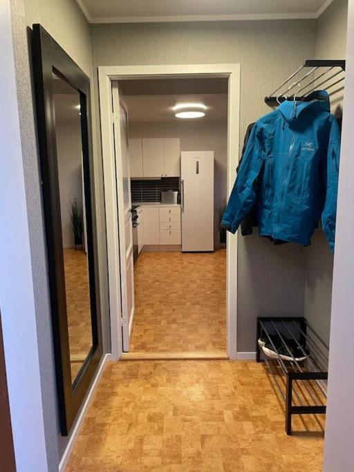 Leilighet I Rolig Gate Med Utsikt Og Gratis Parkering