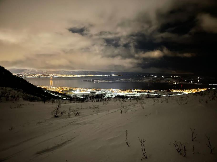 And Warm With Free Parking * Tromsø