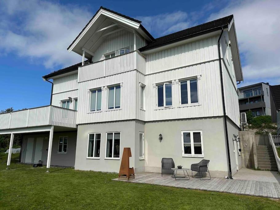 And Warm With Free Parking Appartement