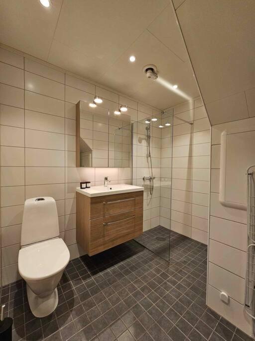 Apartment Amazing With Free Parking And Lovely Views! *