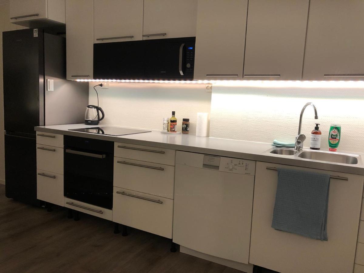 Moderne Og Trivelig Leilighet, Med Unik Utsikt Appartement