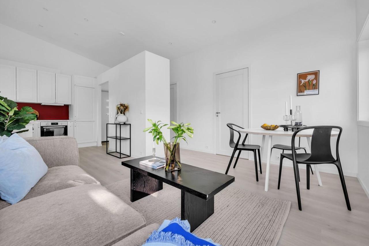 Aurora Chase Base 1 Apartment