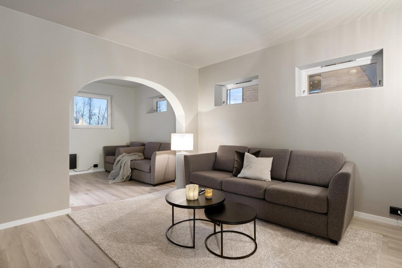 Enter - 3 Bedroom