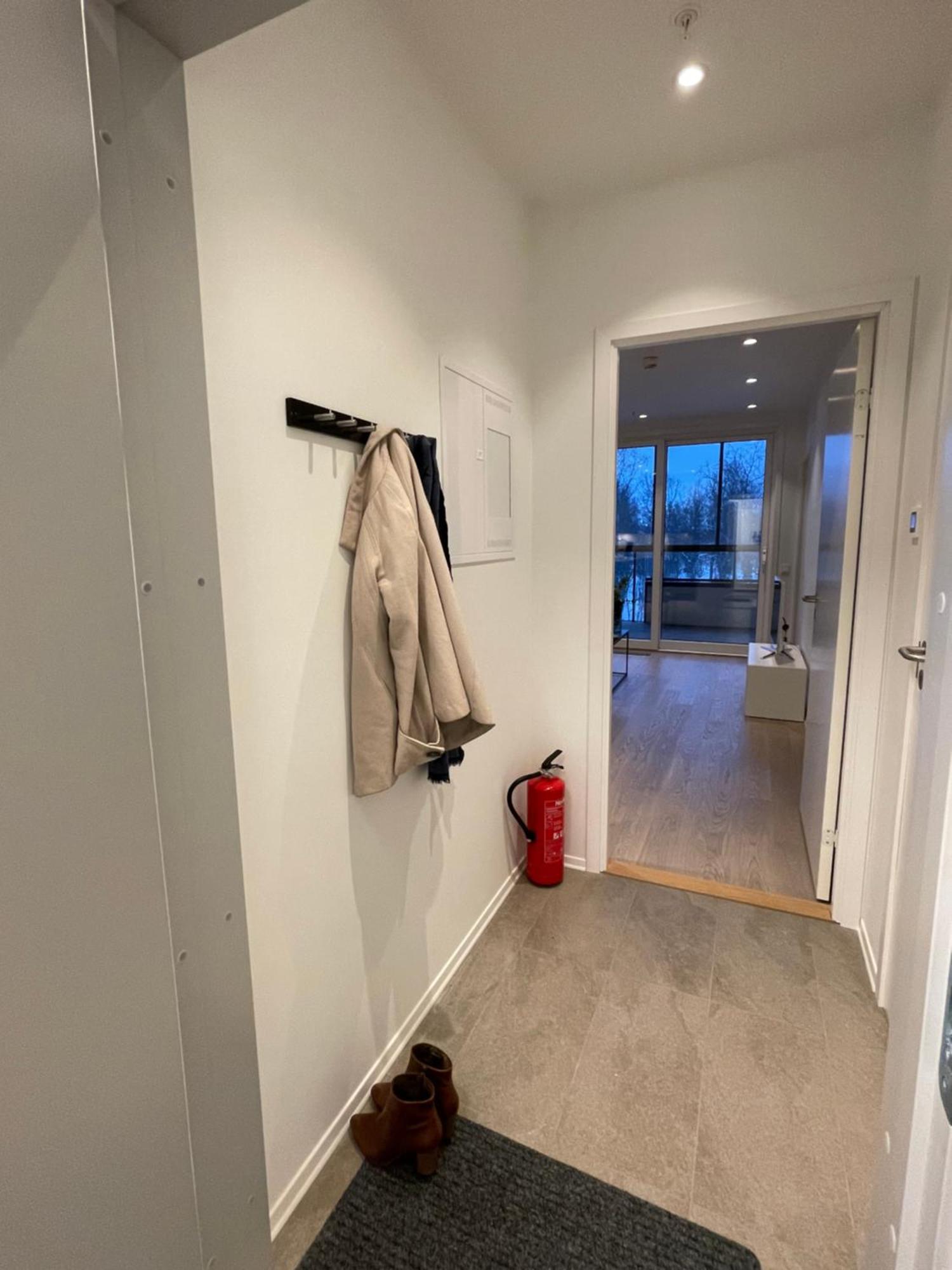 New Modern - West Apartment Tromso