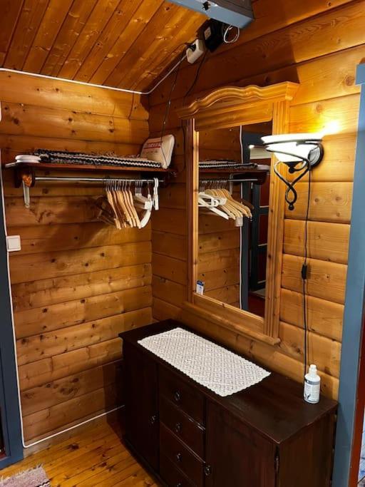 Smasletta Lodge, Kvaloya Holiday home