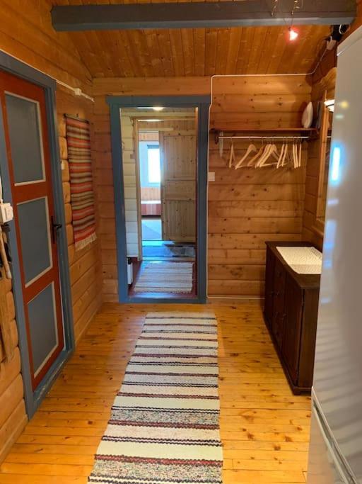Holiday home Smasletta Lodge, Kvaloya *