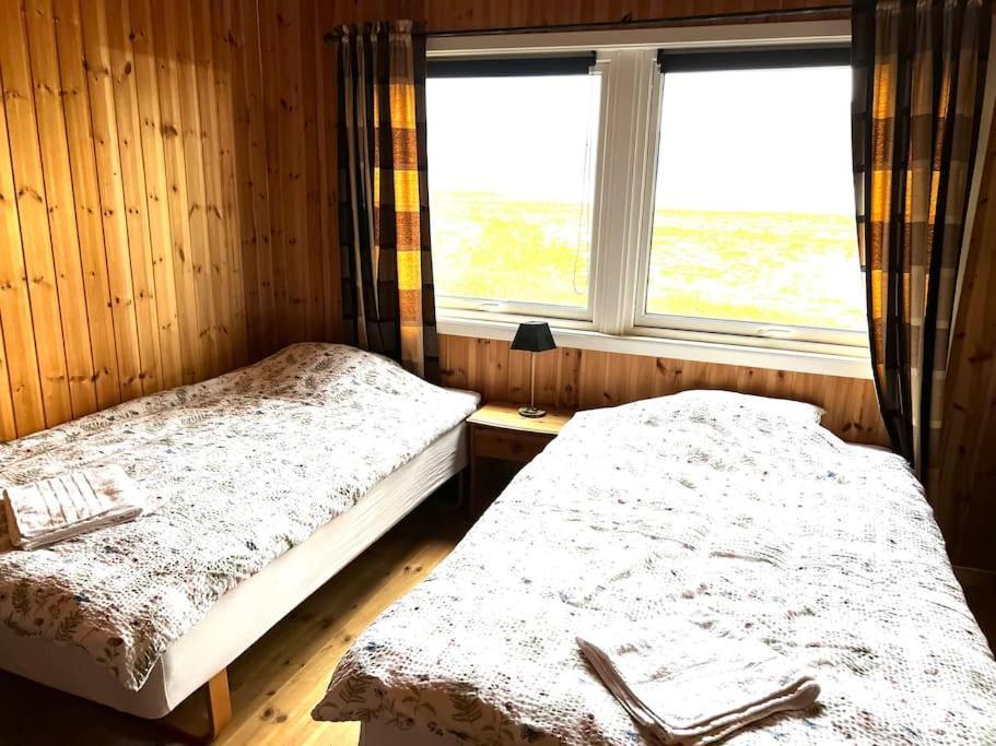 Holiday home Smasletta Lodge, Kvaloya *