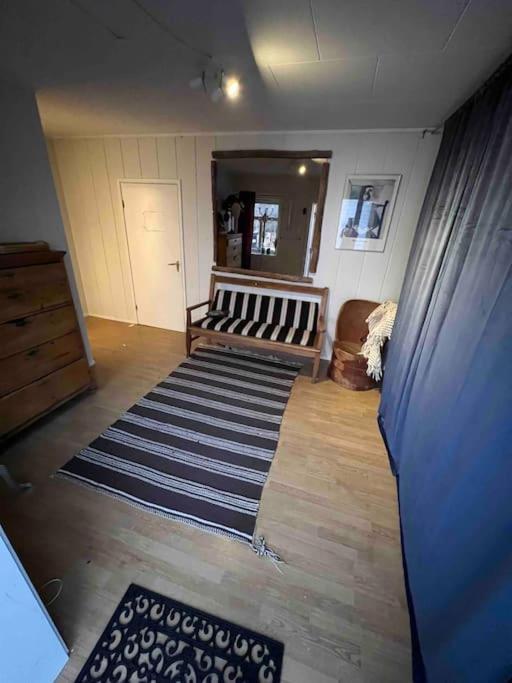 Apartment In The Heart Of The Aurora Borealis - *