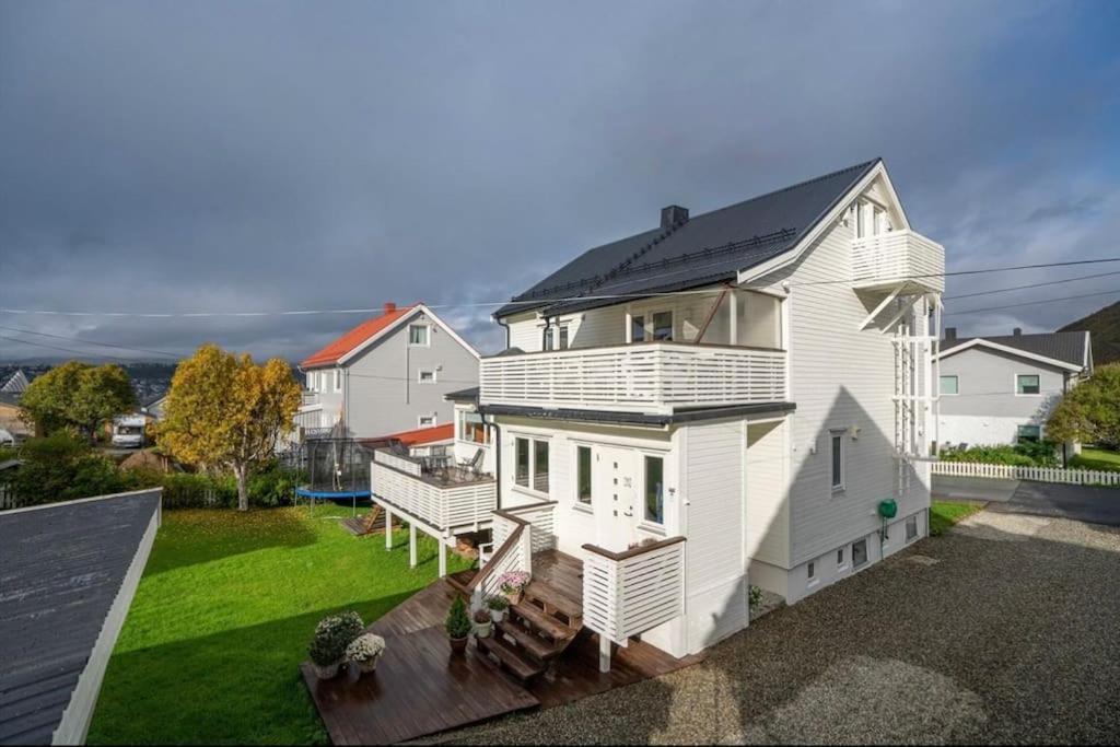 Holiday home Tromso's Location? & Nature 5 Mins Away. *