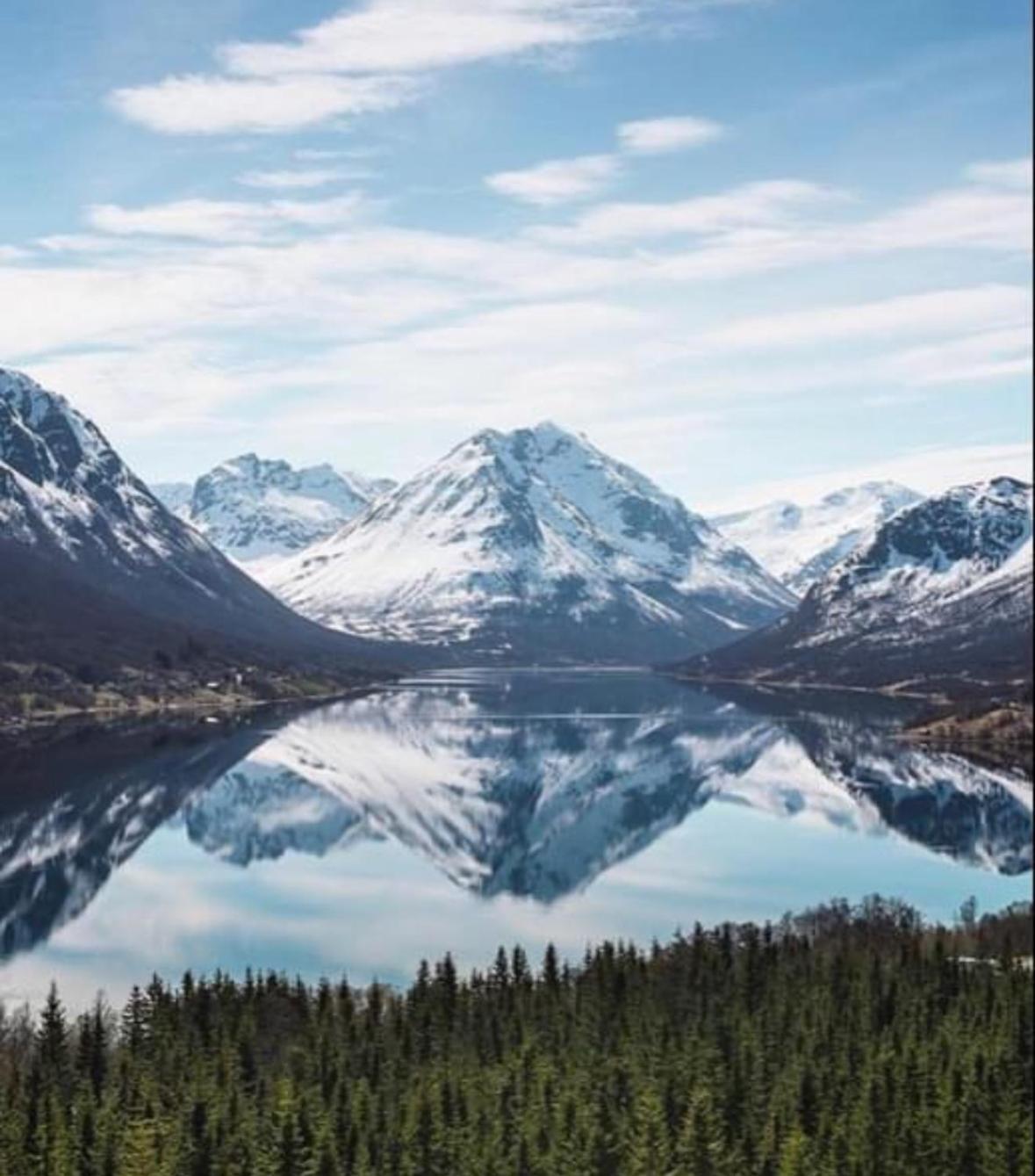 Cozy Fjord Retreat With Firepit And Activities Tromso